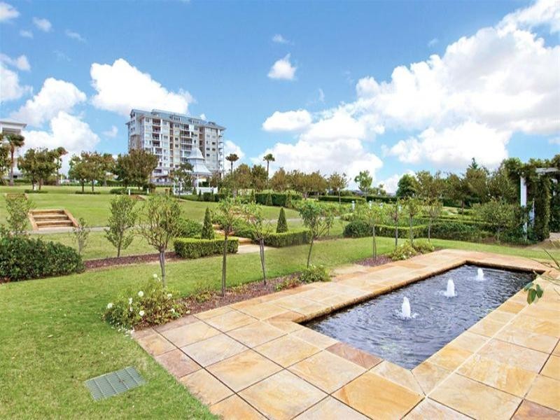 Level Town 35 Vineyard Way, Breakfast Point NSW 2137