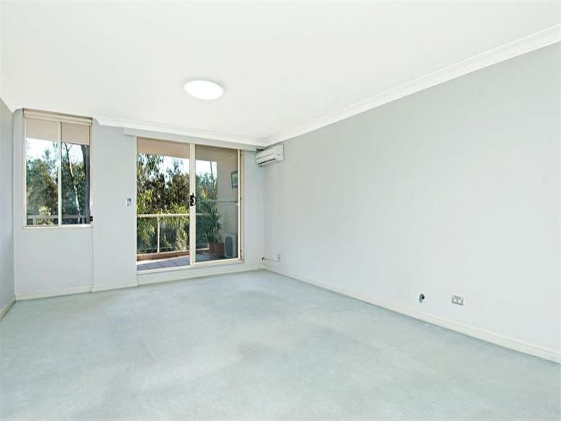 204/4 Wentworth Drive, Liberty Grove NSW 2138