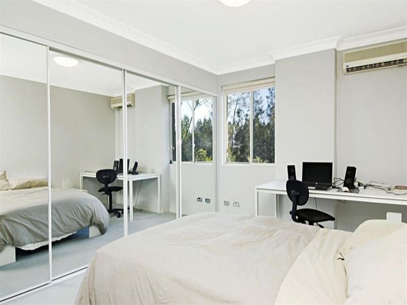 204/4 Wentworth Drive, Liberty Grove NSW 2138