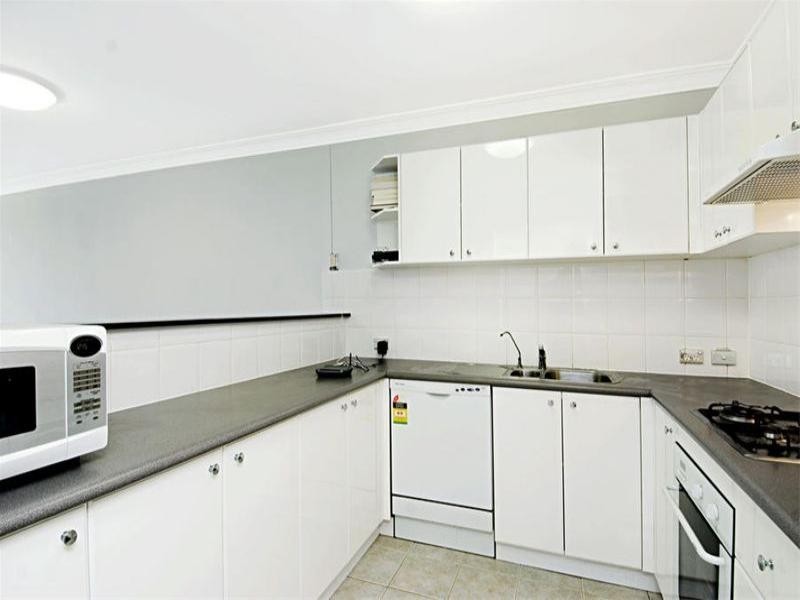 204/4 Wentworth Drive, Liberty Grove NSW 2138