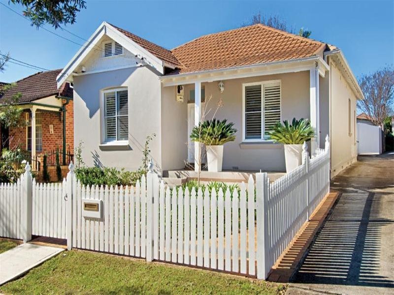 19 Medora Street, Cabarita NSW 2137