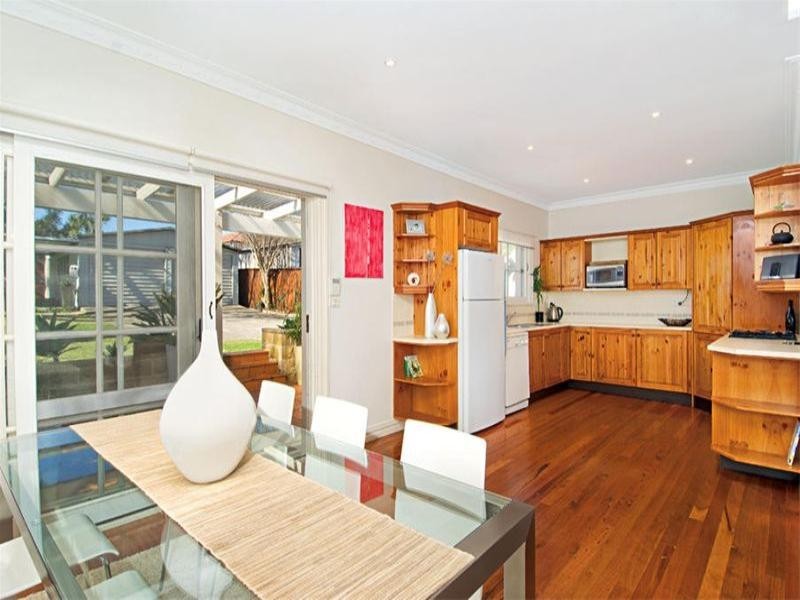 19 Medora Street, Cabarita NSW 2137