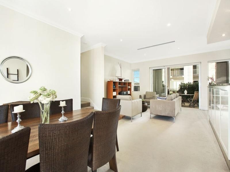 10/9 Woodlands Avenue, Breakfast Point NSW 2137