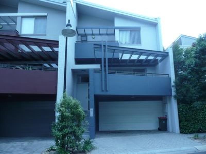 15 Edgewood Crescent, Cabarita NSW 2137