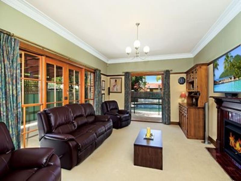 12 Merville Street, Concord West NSW 2138