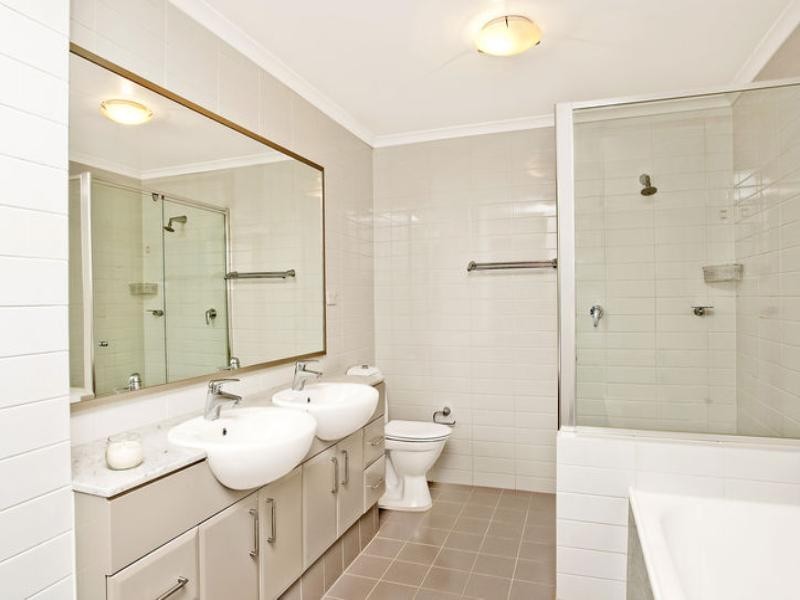 33/25 Market Street, Breakfast Point NSW 2137