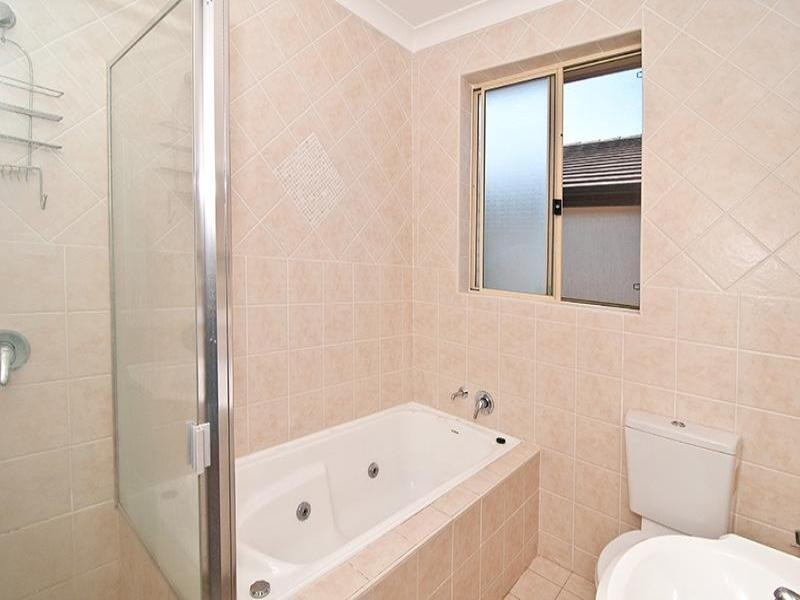 32 River Street, Earlwood NSW 2206