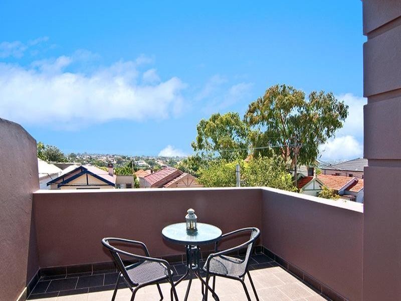 32 River Street, Earlwood NSW 2206