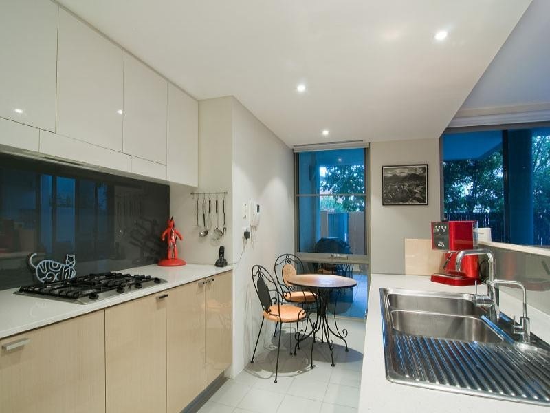 Level 1 52/18 Edgewood Crescent, Cabarita NSW 2137