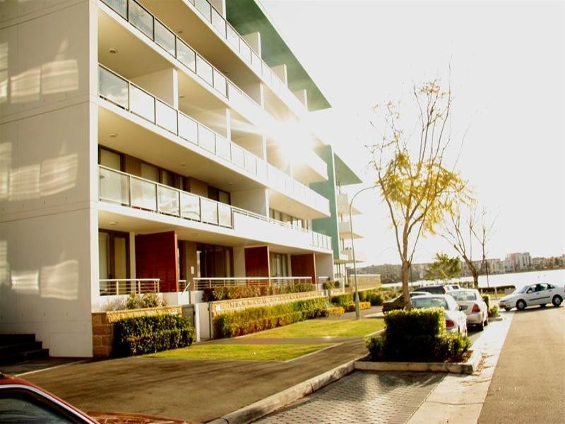 205/17 Jean Wailes Avenue, Rhodes NSW 2138