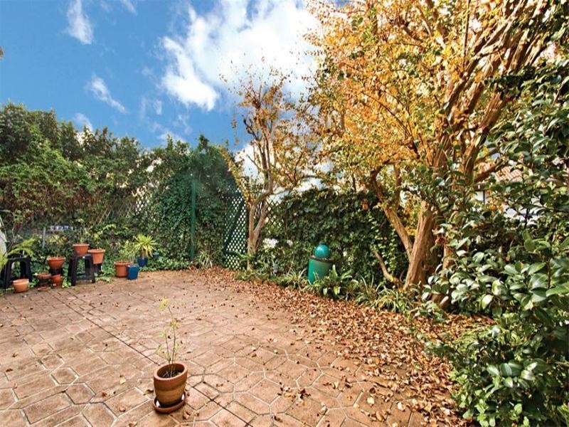 15/10 Batemans Road, Gladesville NSW 2111