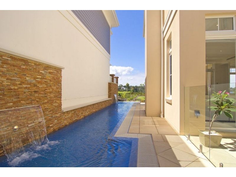 93 Peninsula Drive, Breakfast Point NSW 2137
