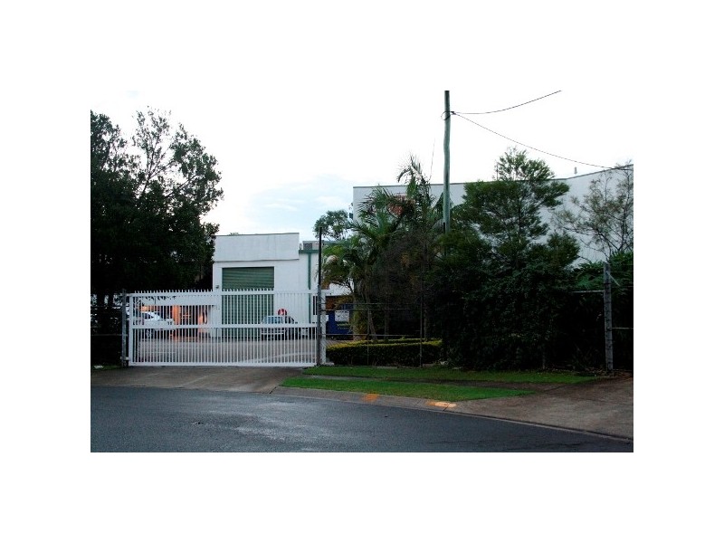 6 Davo Court, Burleigh Waters QLD 4220