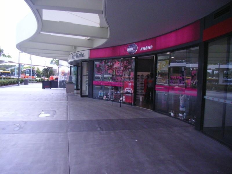 1 ‘The Wave’ 89 Surf Parade, Broadbeach QLD 4218