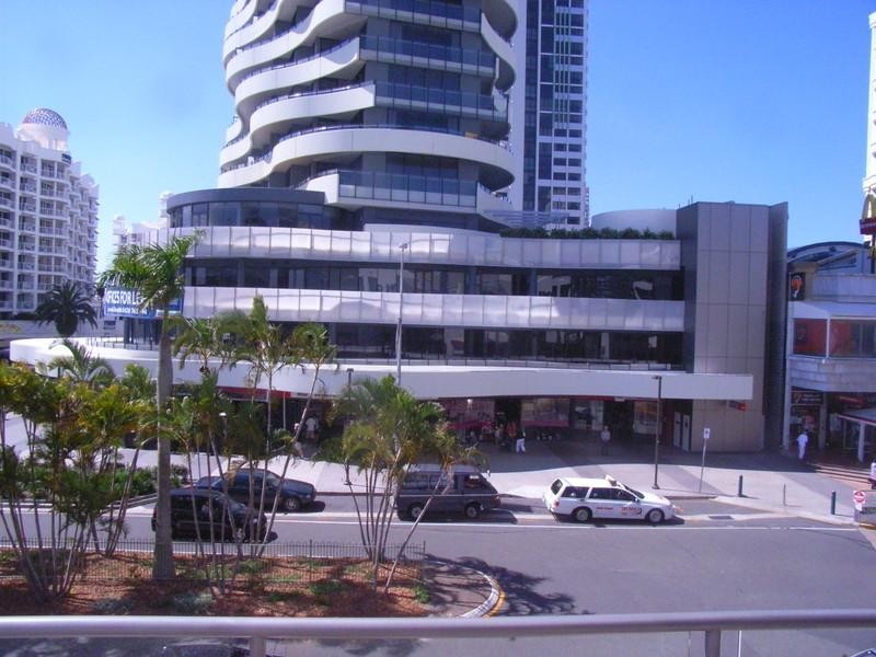 1 ‘The Wave’ 89 Surf Parade, Broadbeach QLD 4218