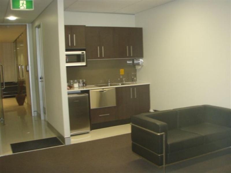 Suite 3 Level 1, 2 Boston Court, Varsity Lakes QLD 4227