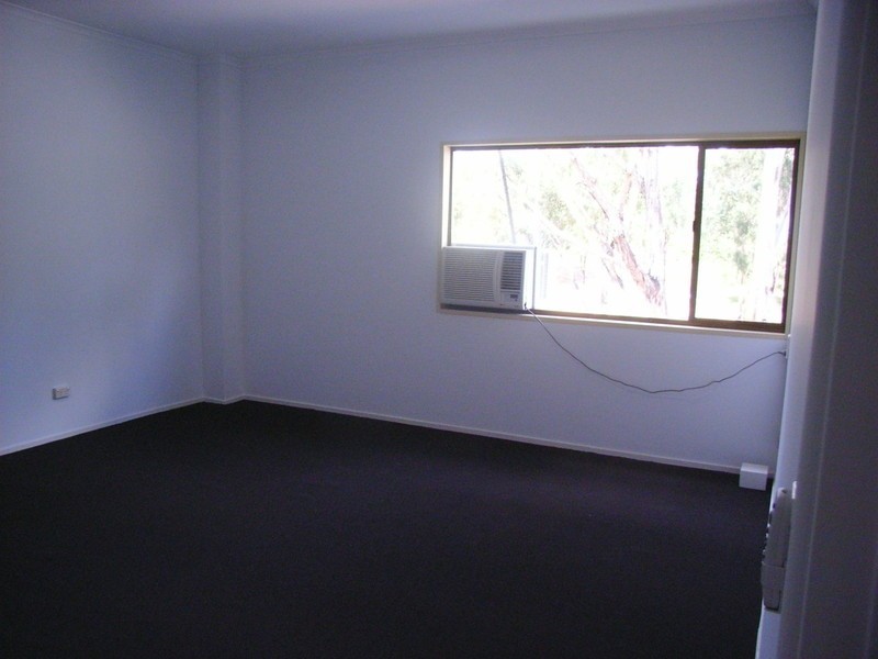 Shop 9 115 Currumburra Road, Southport QLD 4215