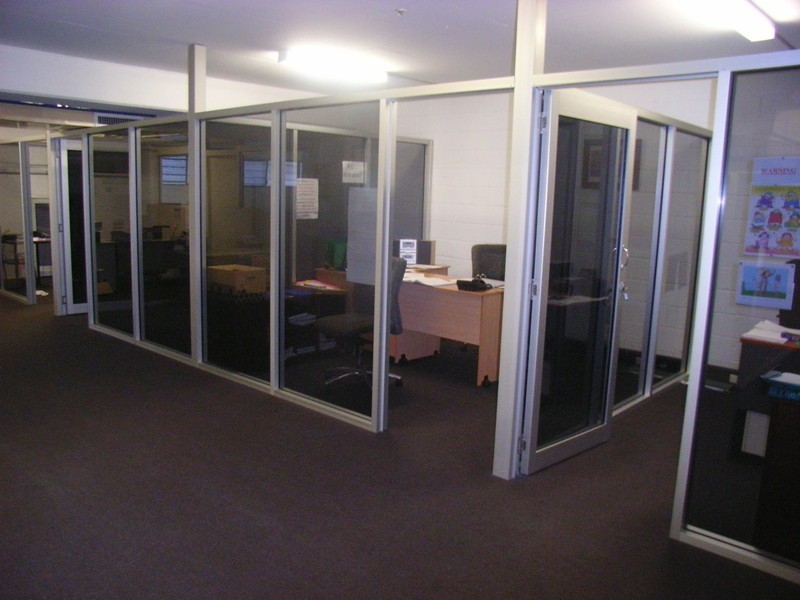 Shop 12 115 Currumburra Road, Southport QLD 4215