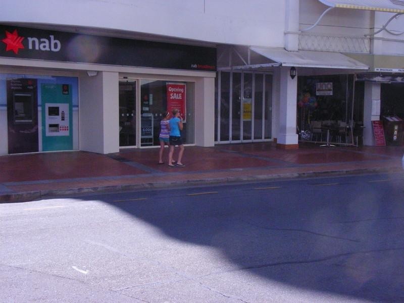 Shop 3 ‘The Phoenician’ 24 Queensland Avenue, Broadbeach QLD 4218