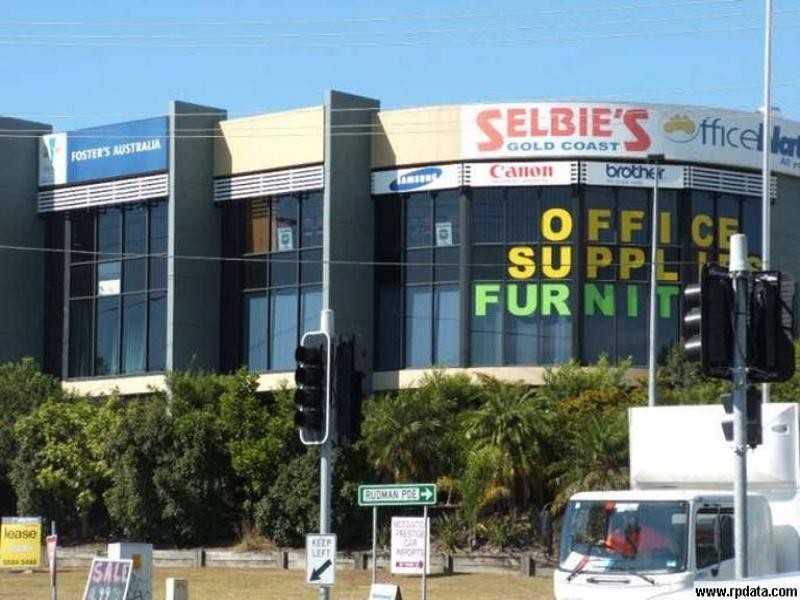 2/2 Newcastle Street, Burleigh Heads QLD 4220