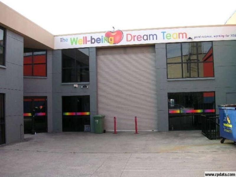 2/2 Newcastle Street, Burleigh Heads QLD 4220