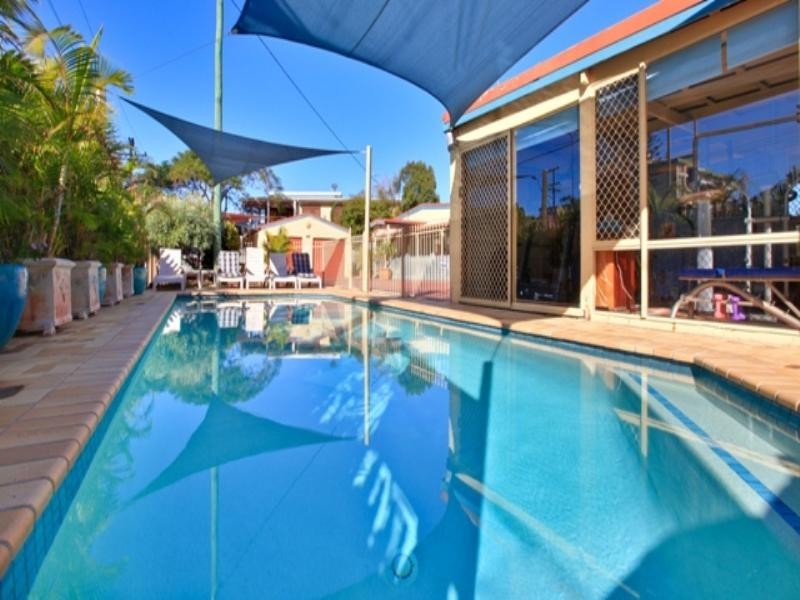 1796 Lower Gold Coast Highway, Burleigh Heads QLD 4220