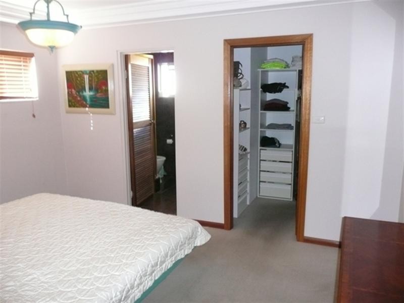 26 Surfers Avenue, Mermaid Waters QLD 4218