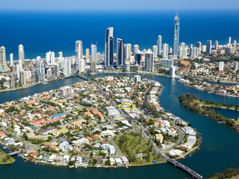 11 and 12 38-40 Thomas Drive, Chevron Island QLD 4217