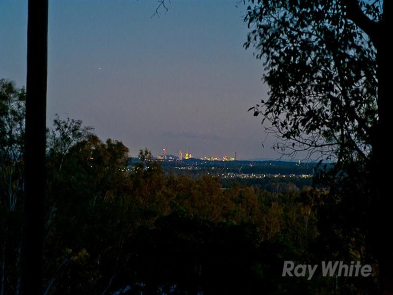 12 Hyde Road, Whiteside QLD 4503