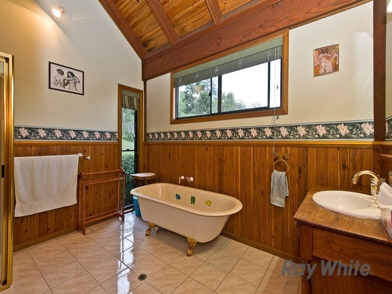 3 Highcrest Street, Ocean View QLD 4521