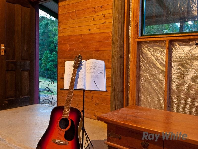 3 Highcrest Street, Ocean View QLD 4521