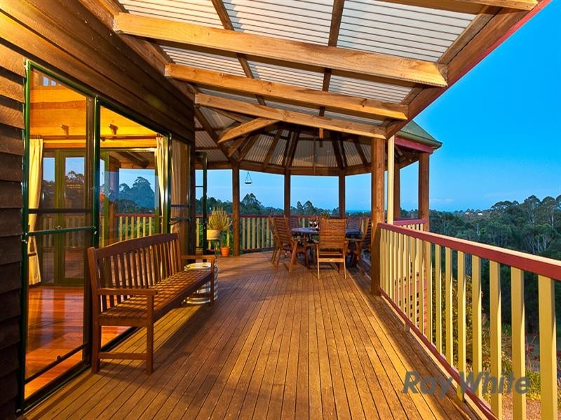 3 Highcrest Street, Ocean View QLD 4521