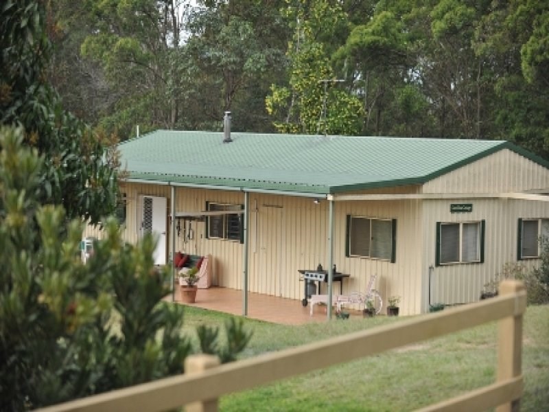 106 Woodward Road, Armstrong Creek QLD 4520