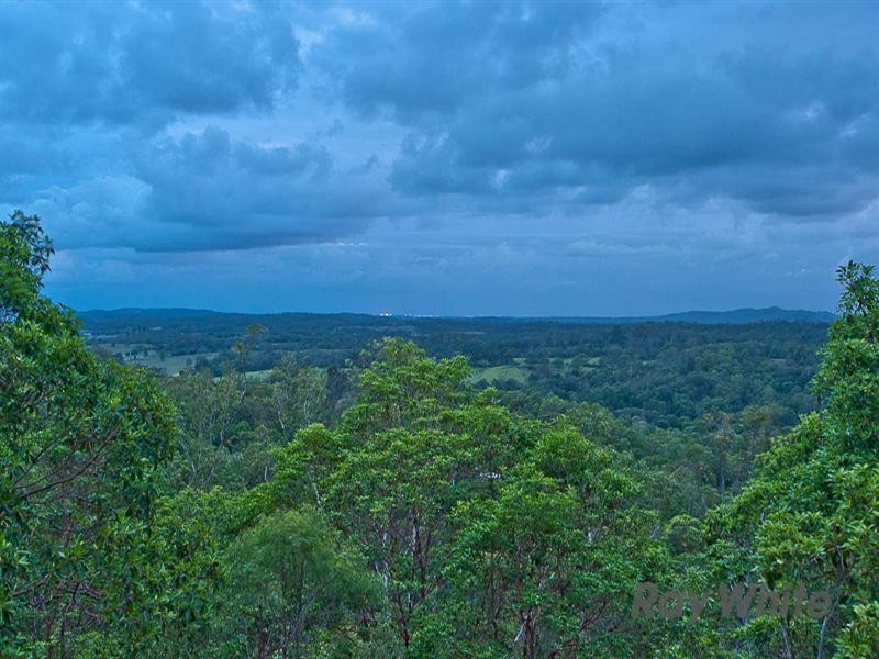 Armstrong Creek QLD 4520
