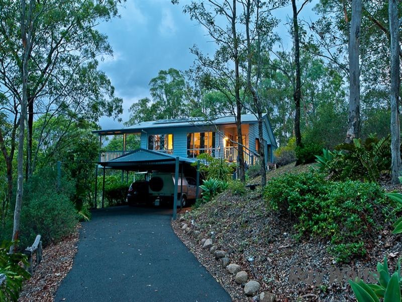 Armstrong Creek QLD 4520