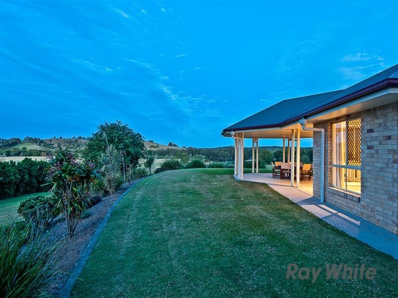 8 Tamarind Court, Dayboro QLD 4521