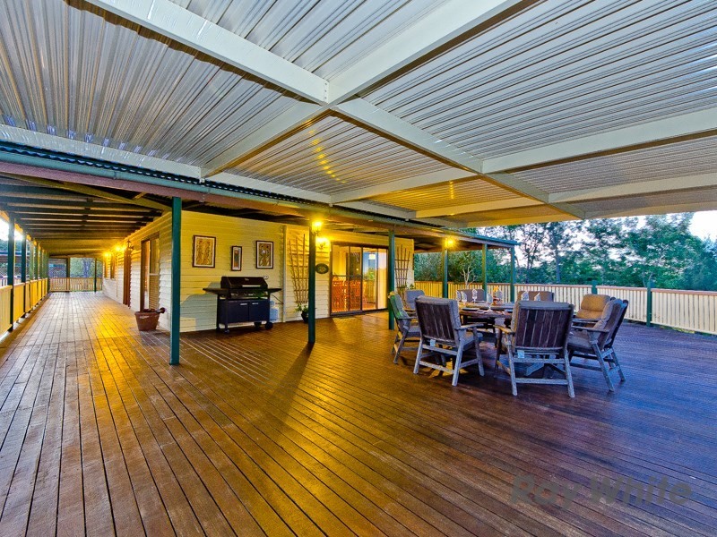 17 Highcrest Street, Ocean View QLD 4521