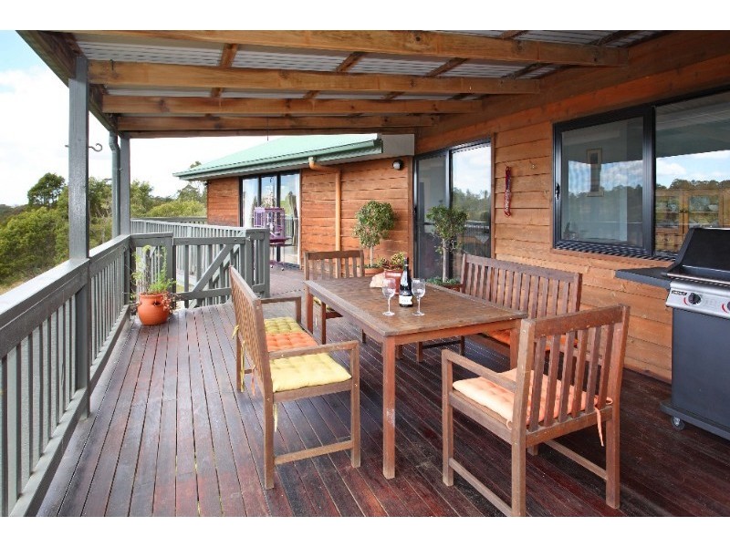 81 Sunrise Drive, Dayboro QLD 4521