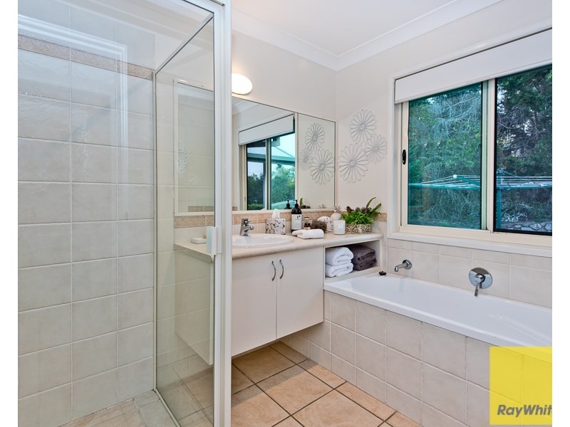132 Townsend Road, Ocean View QLD 4521