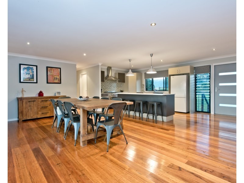 20 Diane Drive, Dayboro QLD 4521