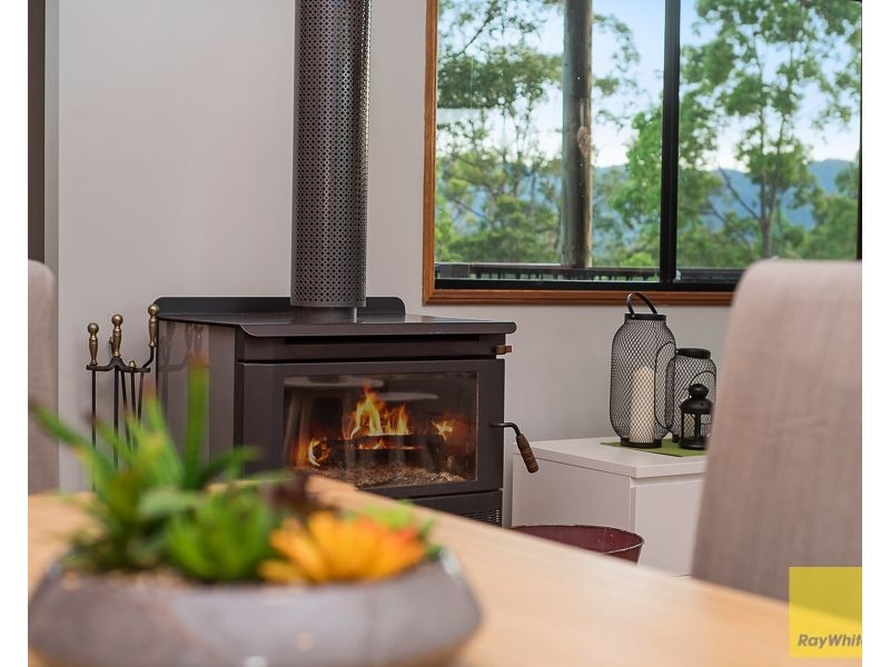 86 Ray Booker Court, Kobble Creek QLD 4520