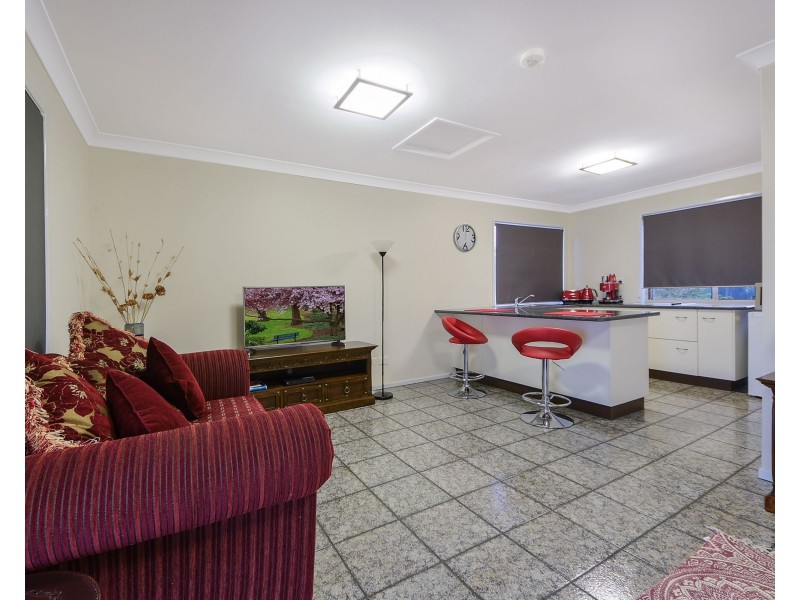 221 Robinson Road South, Ocean View QLD 4521