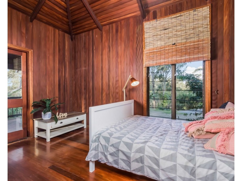 24 Collins Street, Moorina QLD 4506