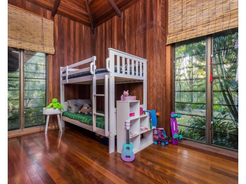 24 Collins Street, Moorina QLD 4506