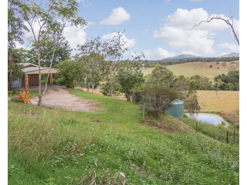 Armstrong Creek QLD 4520