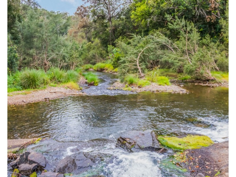 Armstrong Creek QLD 4520