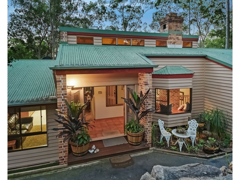 31 Boland Court, Eatons Hill QLD 4037