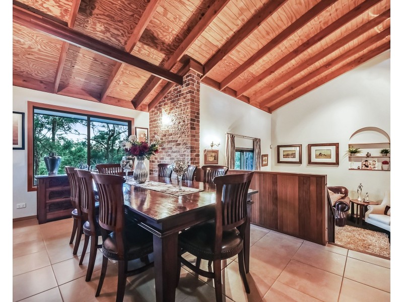 31 Boland Court, Eatons Hill QLD 4037