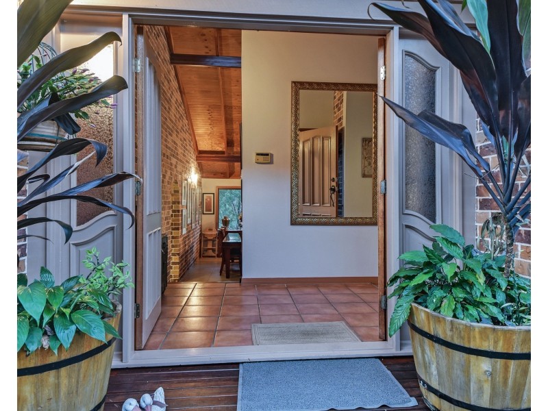 31 Boland Court, Eatons Hill QLD 4037