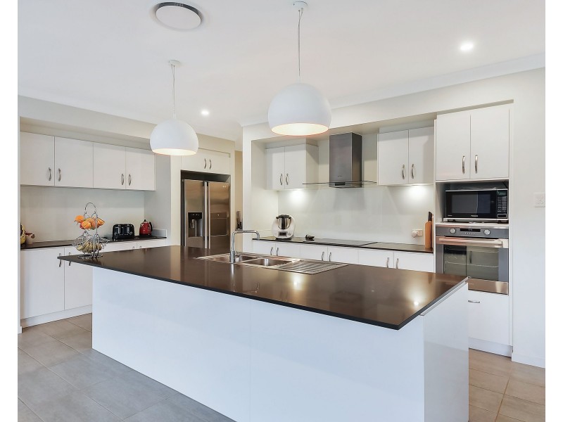 37 Diane Drive, Dayboro QLD 4521